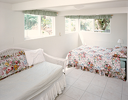 Hawaii Vacation Rentals bedroom 2